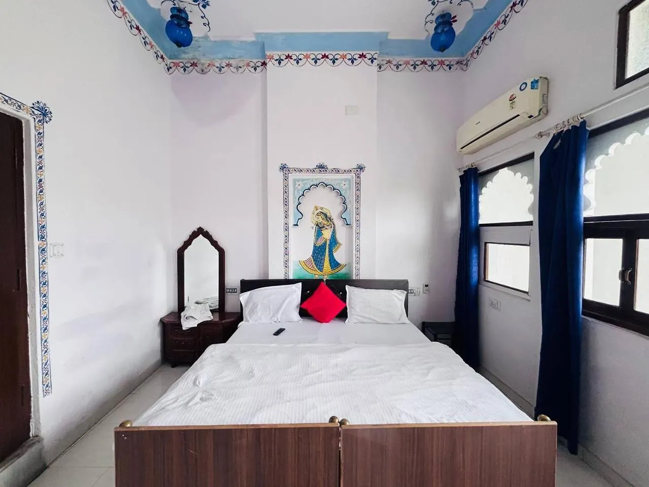 Bunk & Beyond Hostel 우다이푸르