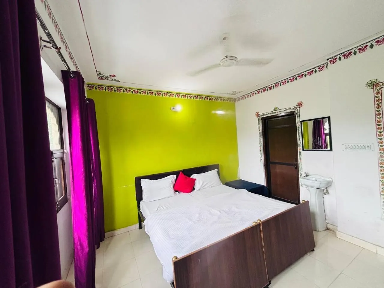 Bunk & Beyond Hostel 우다이푸르 홈스테이